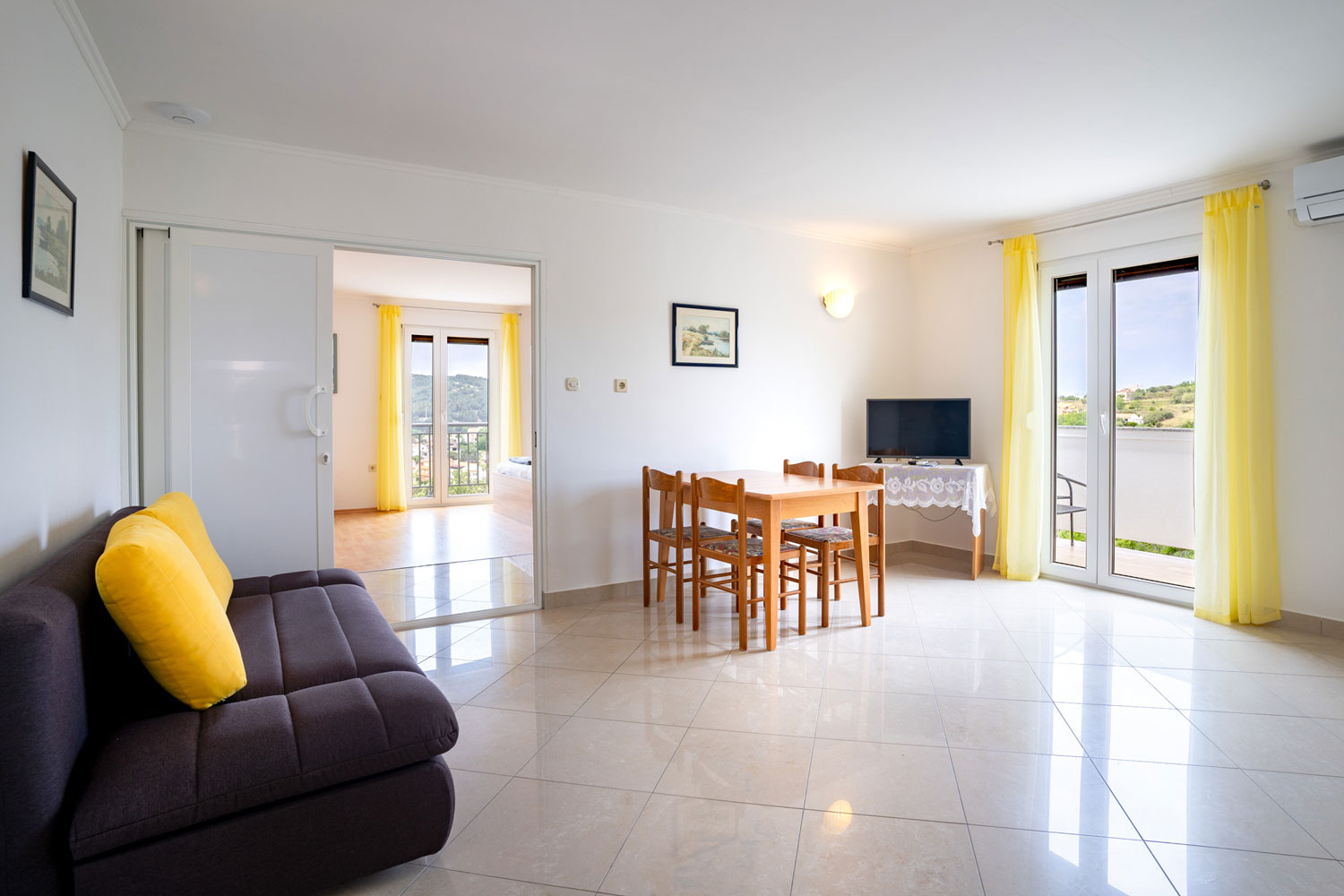 Apartmani Lopar, kuća Mira